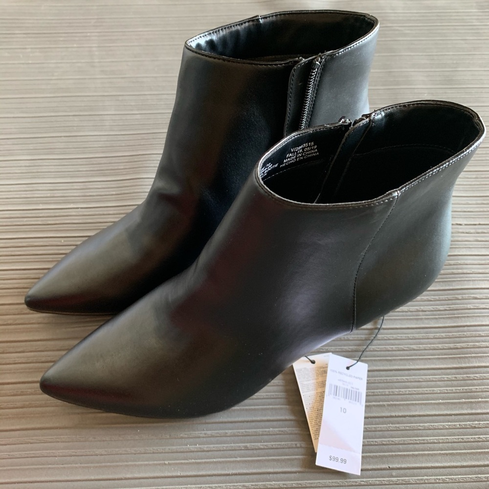 Banana Republic Women’s Ankle Boots